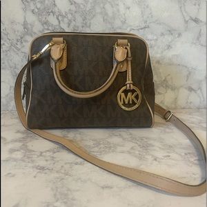 ✨Michael Kors✨ Mini Purse W/Crossbody Attachment